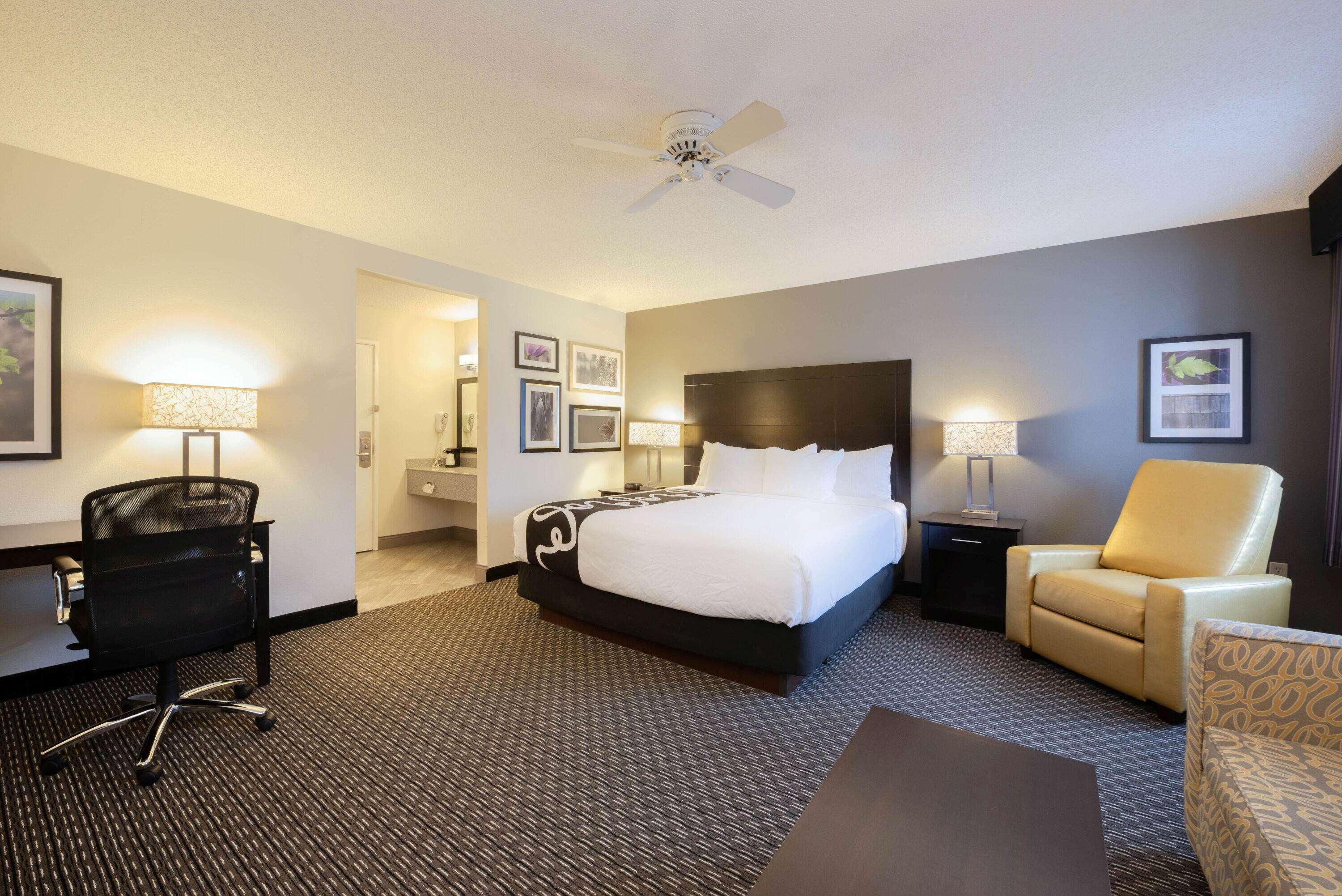 La Quinta By Wyndham Cleveland Macedonia Otel Dış mekan fotoğraf